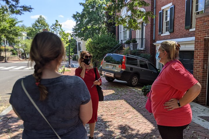 Socialites and Spies of Georgetown Walking Tour - Photo 1 of 7